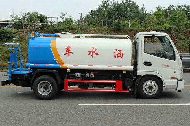 5噸環(huán)衛(wèi)灑水車 5噸環(huán)衛(wèi)灑水車