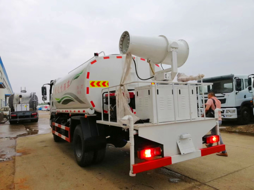 �|Դ�О�ˮ܇�S��ֱ�N���|Դ�О�ˮ܇�r���r���|Դ�О�ˮ܇���ˮ���N���c