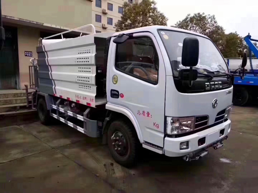 東風多功能5噸消毒打藥車 東風多功能5噸消毒打藥車