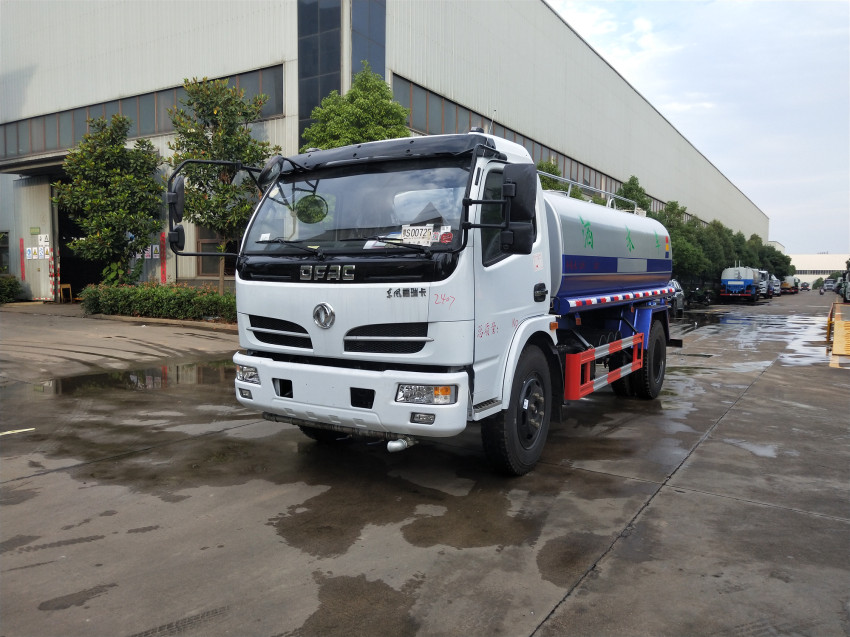 東風多利卡D7灑水車、程力灑水車多少錢、廠家產(chǎn)品介紹 東風多利卡D7灑水車、程力灑水車多少錢、廠家產(chǎn)品介紹