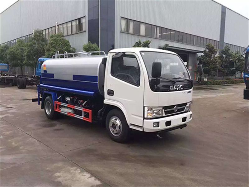 國六5噸灑水車,玉柴140馬力發(fā)動機,可加裝30米霧炮 國六5噸灑水車,玉柴140馬力發(fā)動機,可加裝30米霧炮