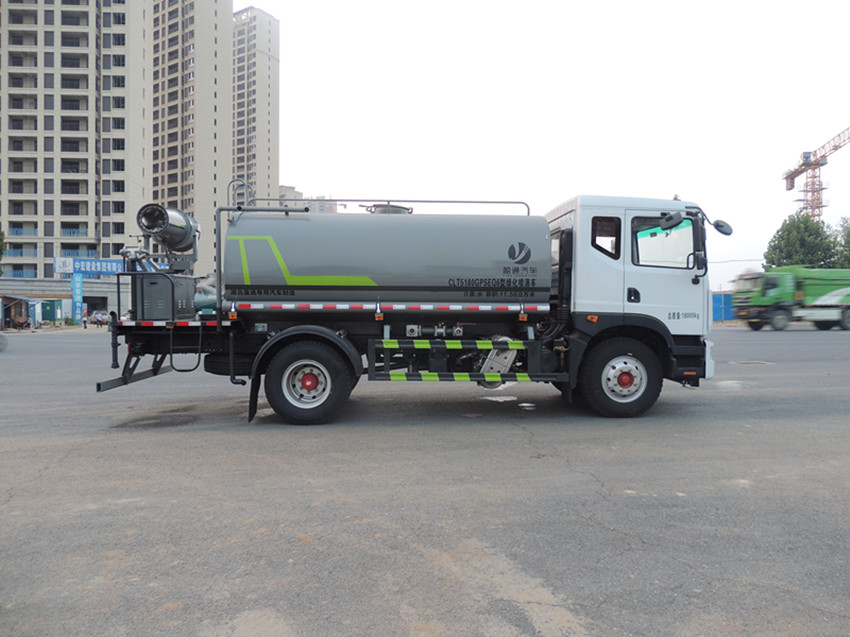 15噸灑水車 15噸灑水車
