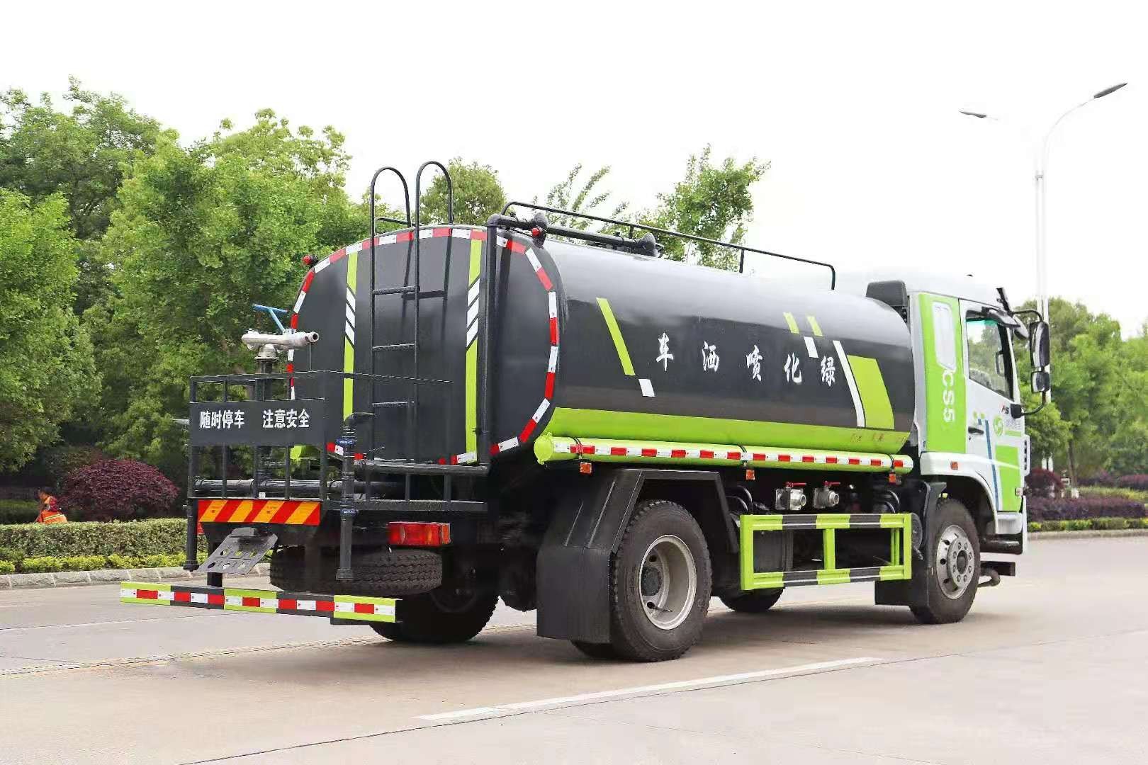 東風(fēng)華神12噸灑水車