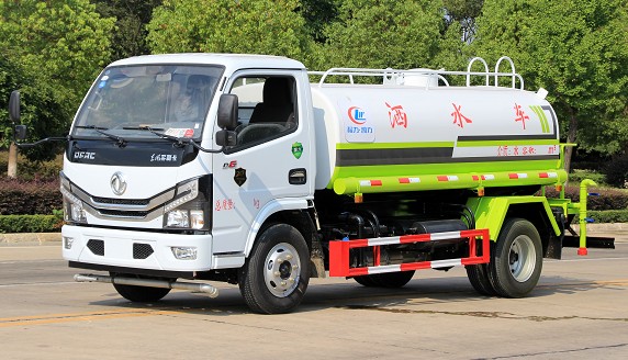 國(guó)六5噸東風(fēng)多利卡灑水車圖片 國(guó)六5噸東風(fēng)多利卡灑水車圖片